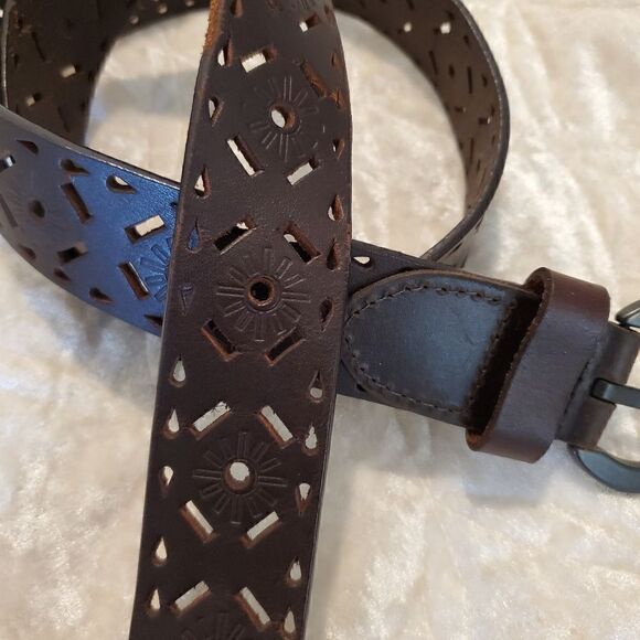 Women\'s Cutout Genuine Leather Brown Size Small‎